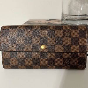 100% Authentic Louis Vuitton Womens Wallet